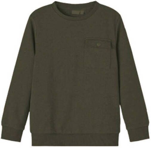 Name it KIDS sweater NKMOSCAR olijfgroen 116 | Sweater van