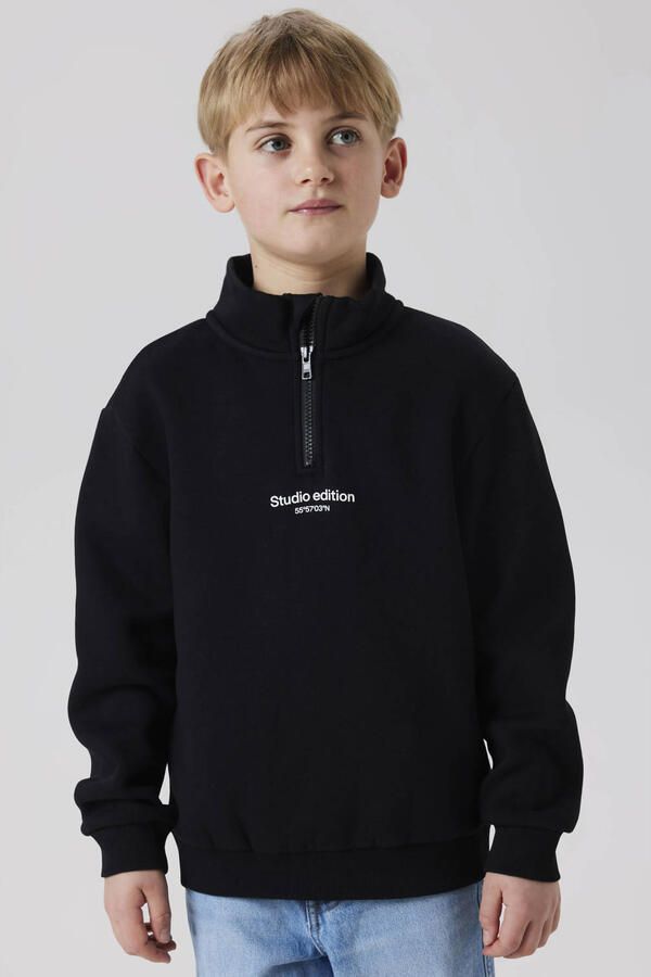Name It Sweatshirt NKMBRODY LS NREG SWEAT ZIP BRU NOOS met een opstaande kraag en korte ritssluiting