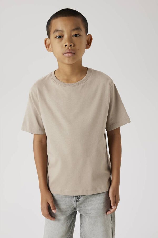 Name It T-shirt NKMVOBBO SS NREG TOP NOOS loose fit met licht overhangende schouders