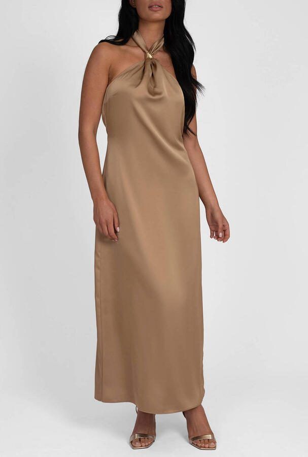 NIKKIE satijnen maxi jurk champagne