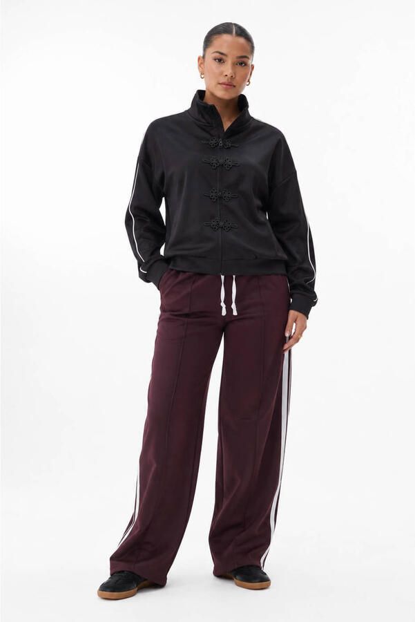 NOISY MAY Curve Plus Size relaxed fit sweatpant donkerrood