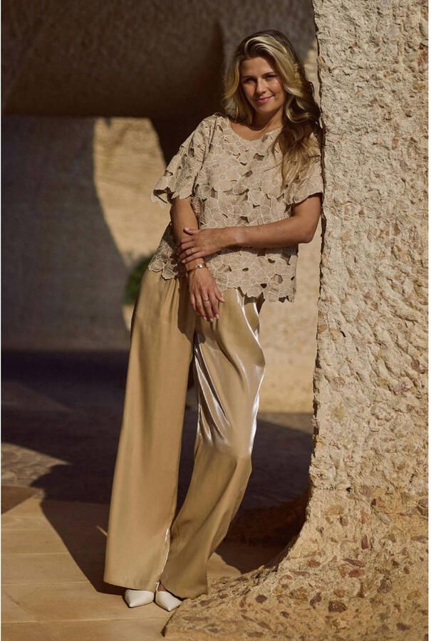 NUKUS Dames Tops & T-shirts Octavia Top Flower Beige - Foto 6
