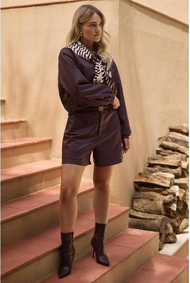 NUKUS imitatieleren high waist regular fit casual short aubergine - Foto 2