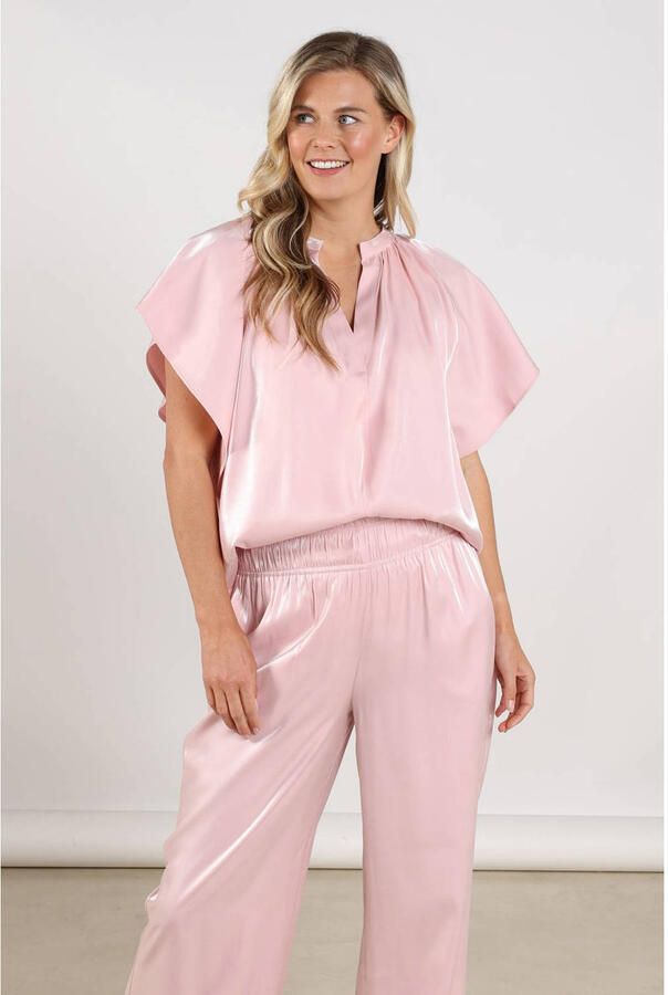 NUKUS Dames Tops & T-shirts Taylor Top Shiny Lichtroze - Foto 5