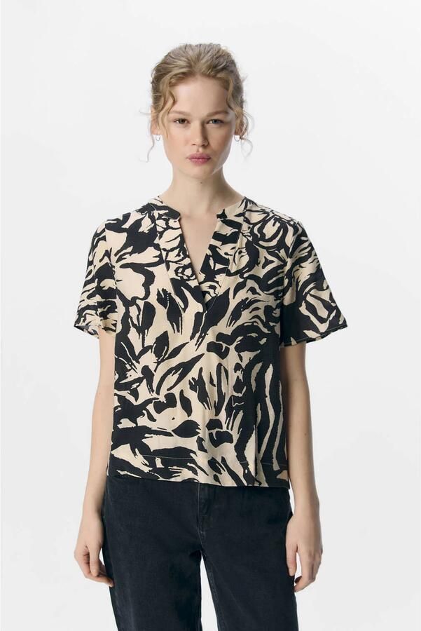 OBJECT top ecru