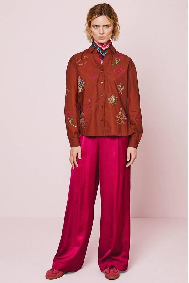 Oilily blouse met borduursels roodbruin