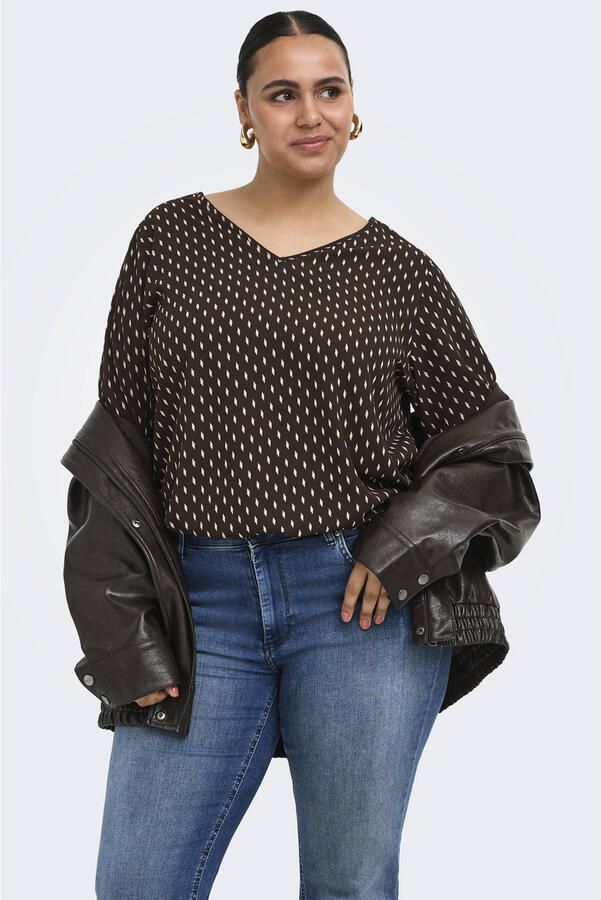 ONLY CARMAKOMA CARVICA LIFE L S V-NECK rechtvallende top Plus Size bruin