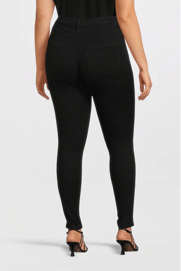 ONLY CARMAKOMA High-waist jeans CARSTORM PUSH UP HW SK JEANS met push-up effect