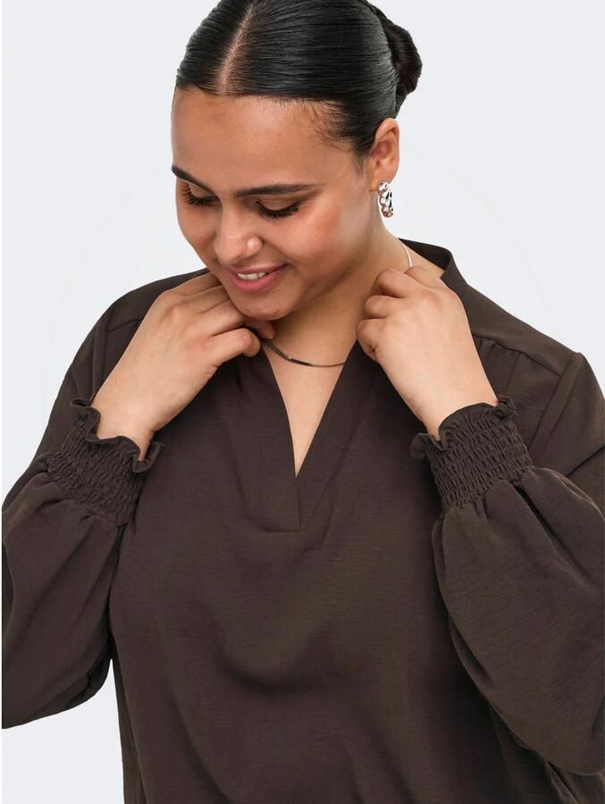 ONLY CARMAKOMA rechtvallende top met smockwerk Plus Size bruin - Foto 2