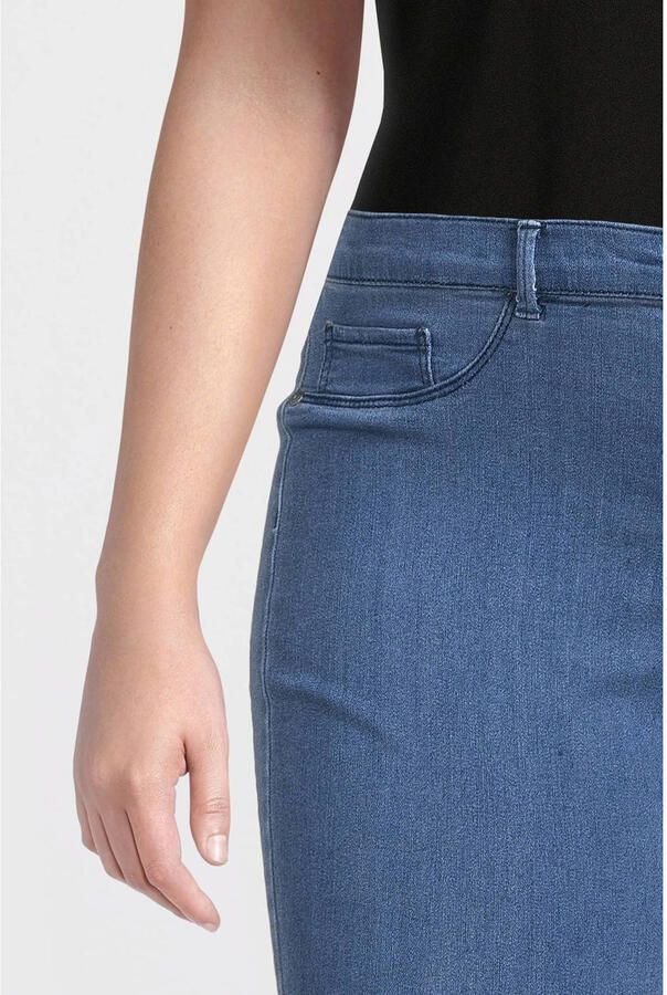 ONLY CARMAKOMA PLUS SIZE skinny fit jeans met push-up-effect model 'Thunder Push'