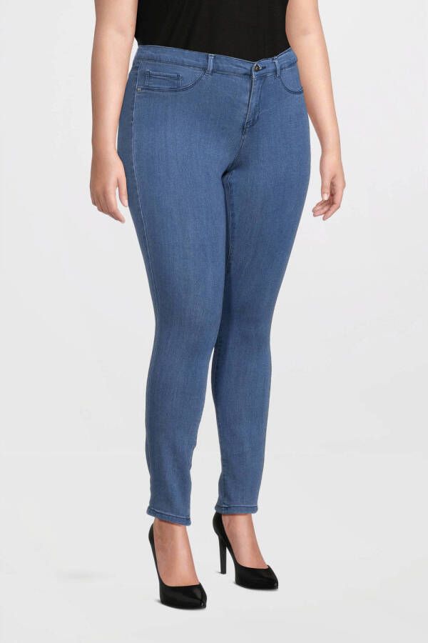 ONLY CARMAKOMA PLUS SIZE skinny fit jeans met push-up-effect model 'Thunder Push'