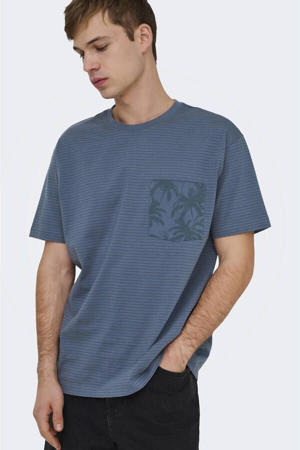 ONLY & SONS relaxed gestreept T-shirt blauw