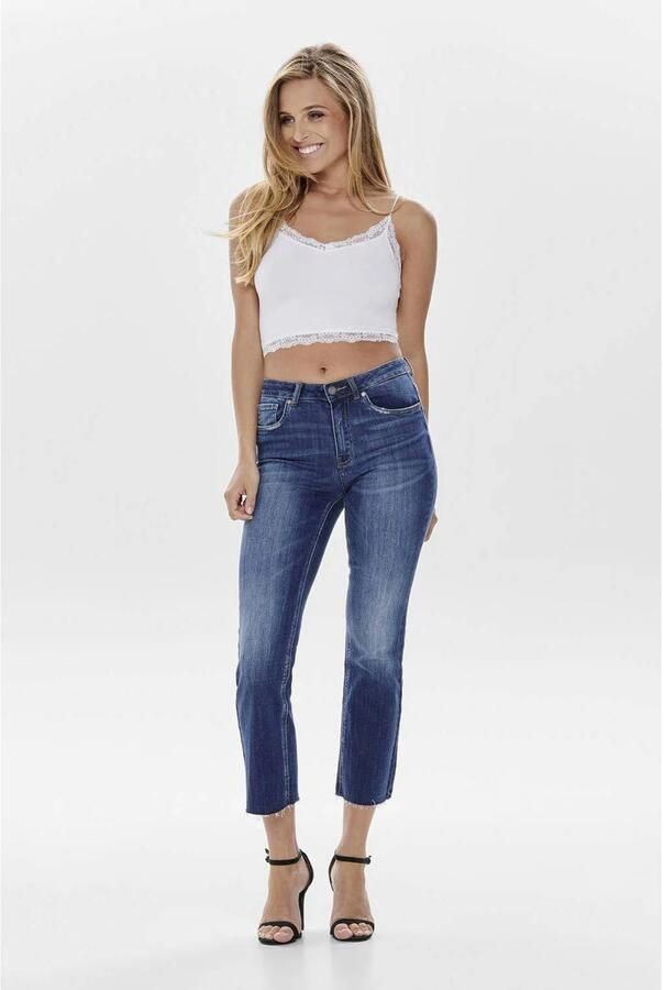 Only Kanten top ONLVICKY LACE SEAMLESS CROPPED TOP