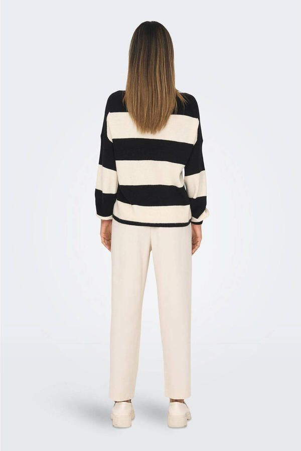 Only Comfort fit gebreide pullover met breed streepmotief en extra brede schouders modell 'ATIA' - Foto 3