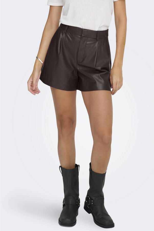 ONLY imitatieleren regular fit casual short met plooien bruin