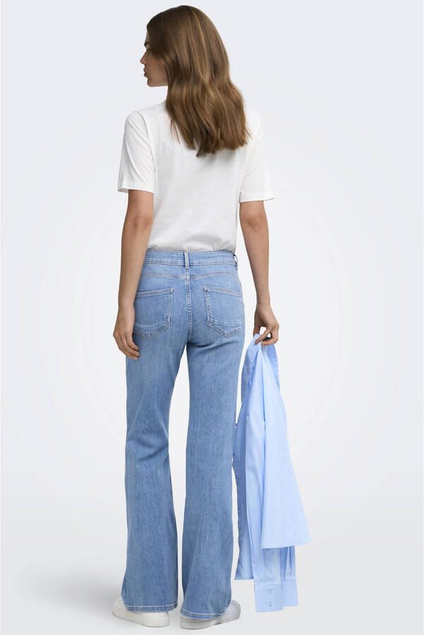 ONLY Onltheila Hw Vis But Flared Dnm flared jeans lichtblauw - Foto 3