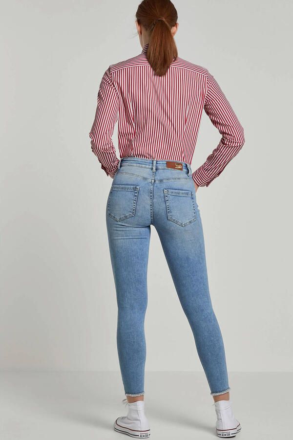 Only Ankle jeans ONLBLUSH MID SK ANK RAW met iets gerafelde voetzoom - Foto 3