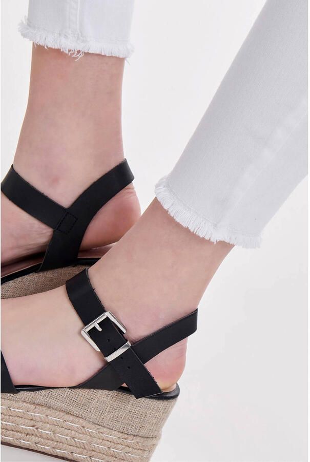 Only Ankle jeans ONLBLUSH – Rafelzoom voor casual jeanslook skinny fit denim jeans katoenmix gerafeld effen