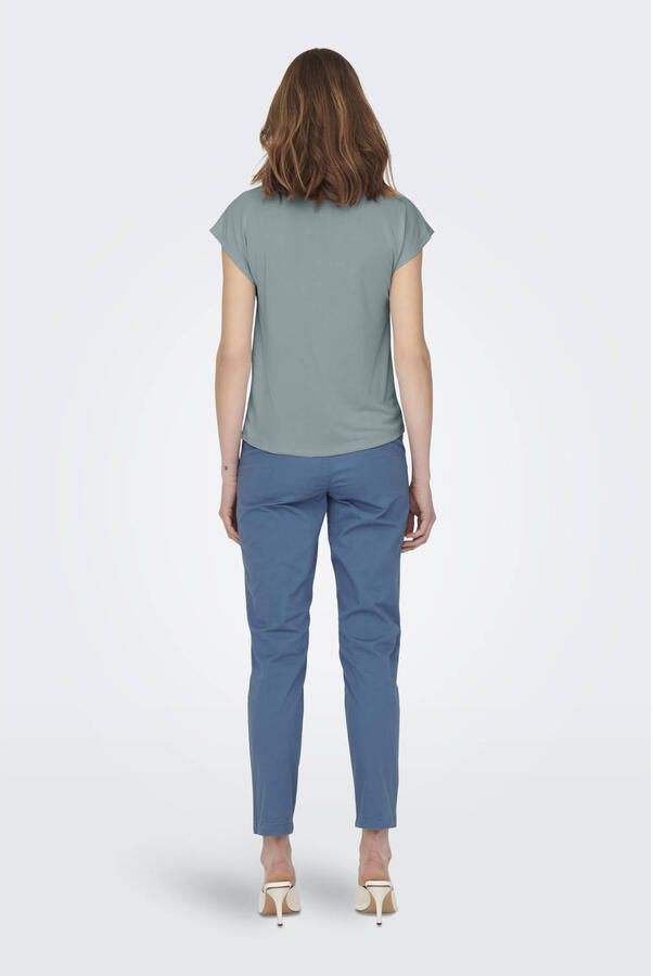 Only Shirt met V-hals ONLFREE S S MOD.V-NECK TOP JRS NOOS