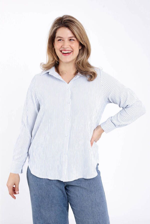 Paprika blouse met krijtstreep lichtblauw