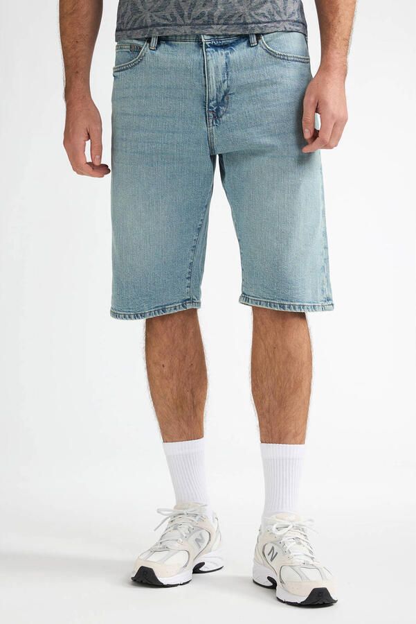 Petrol Industries LEWIS short light blue denim