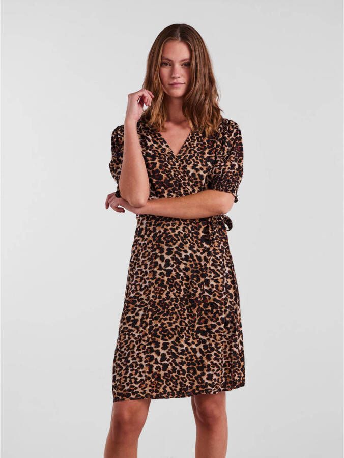 Pieces Knielange wikkeljurk met smokdetails model 'TALA'