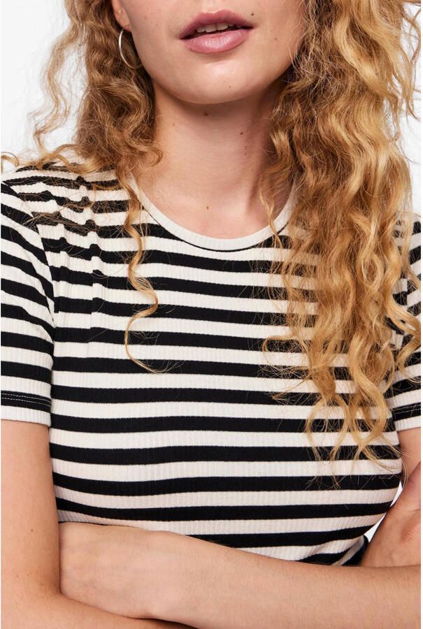 PIECES gestreept T-shirt PCRUKA zwart wit - Foto 2