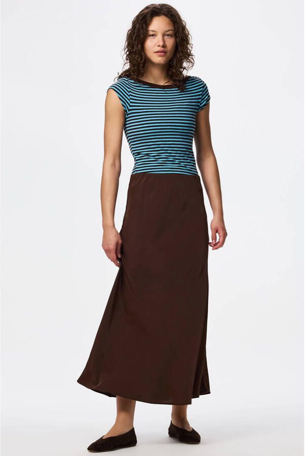 Pieces Uitlopende midirok met elastische band model 'FRANAN'
