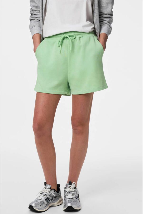 PIECES sweatshort PCCHILLI groen