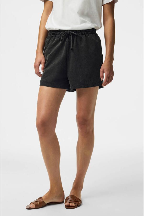 PIECES sweatshort PCCHILLI zwart - Foto 3