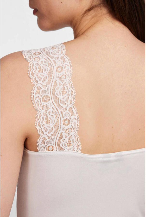 Pieces Slim fit top met kant model 'PCBARBERA'