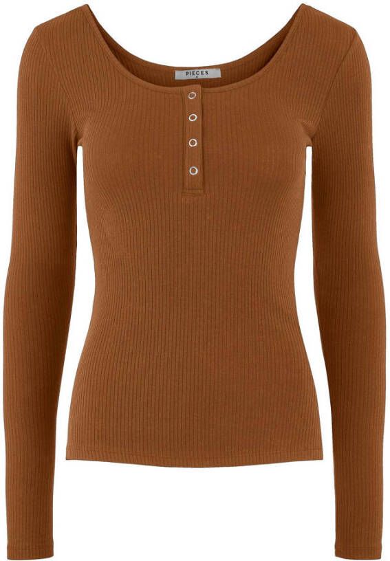 PIECES ribgebreide T-shirt PCKITTE met biologisch katoen bruin