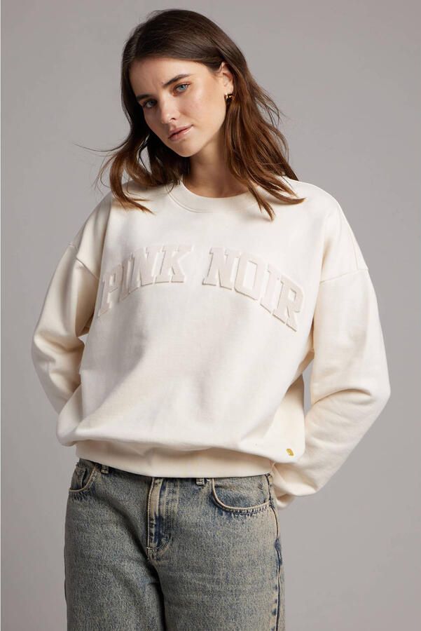 Pink Noir sweater wit