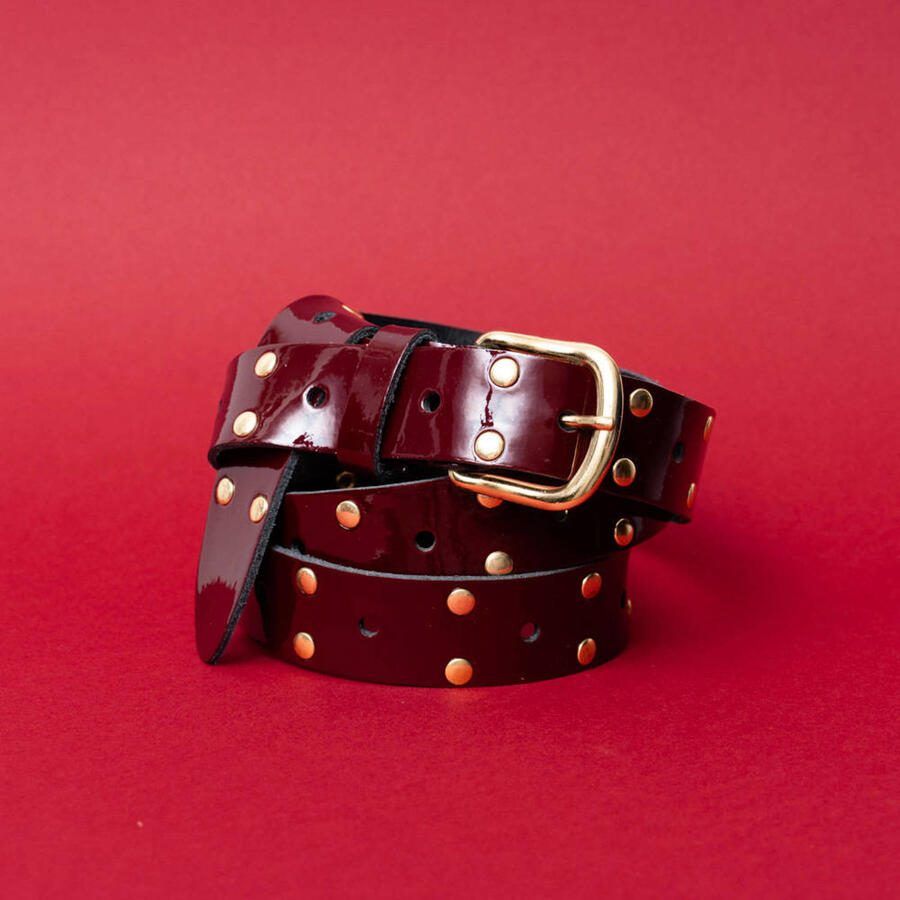 Pinned by K lakleren riem met studs bordeauxrood - Foto 2