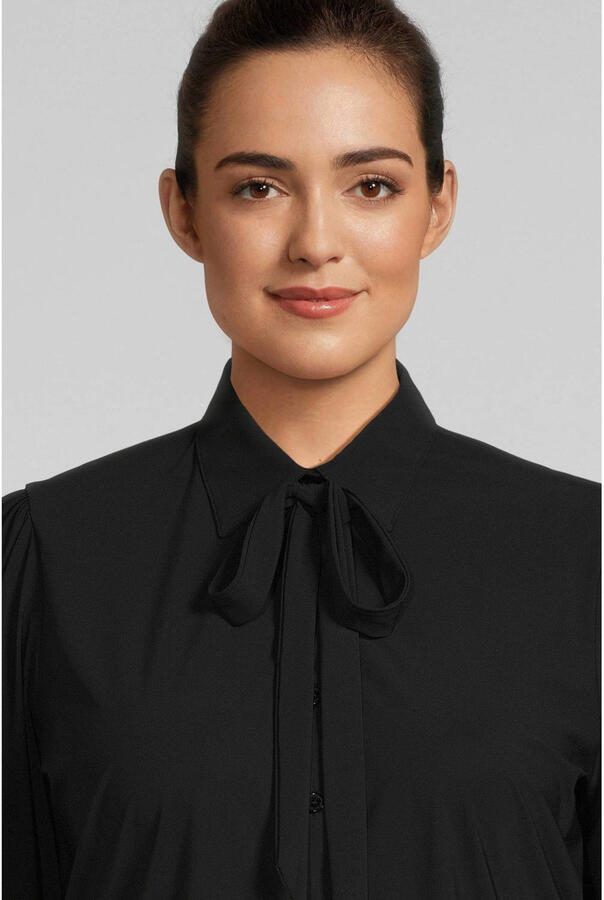 Plus Basics blouse van travelstof zwart - Foto 2