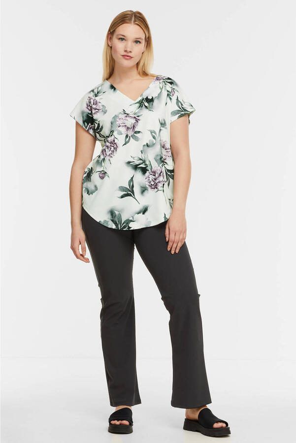 Plus Basics flared broek van travelstof zwart - Foto 3