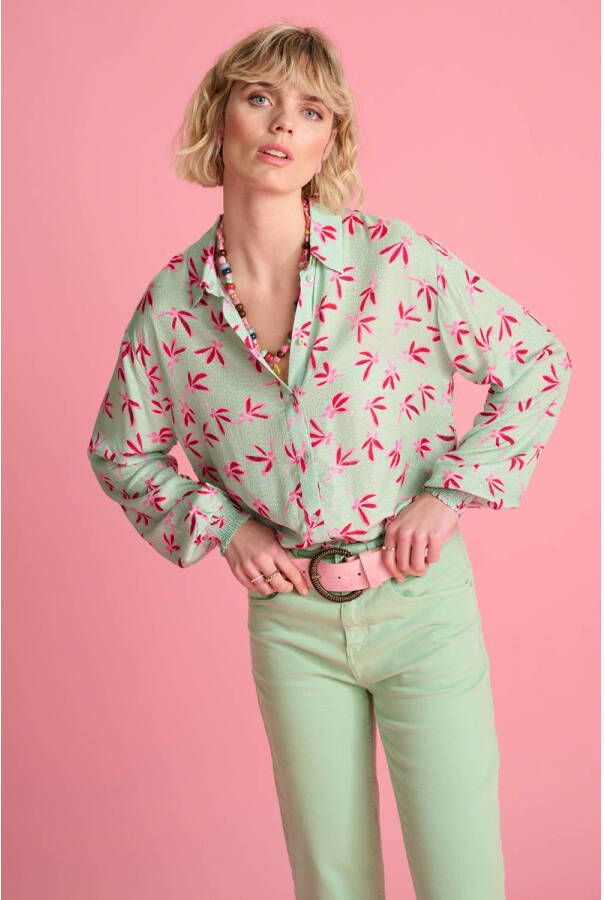 POM Amsterdam blouse Milly Fly Away Green met all over print mintgroe roze
