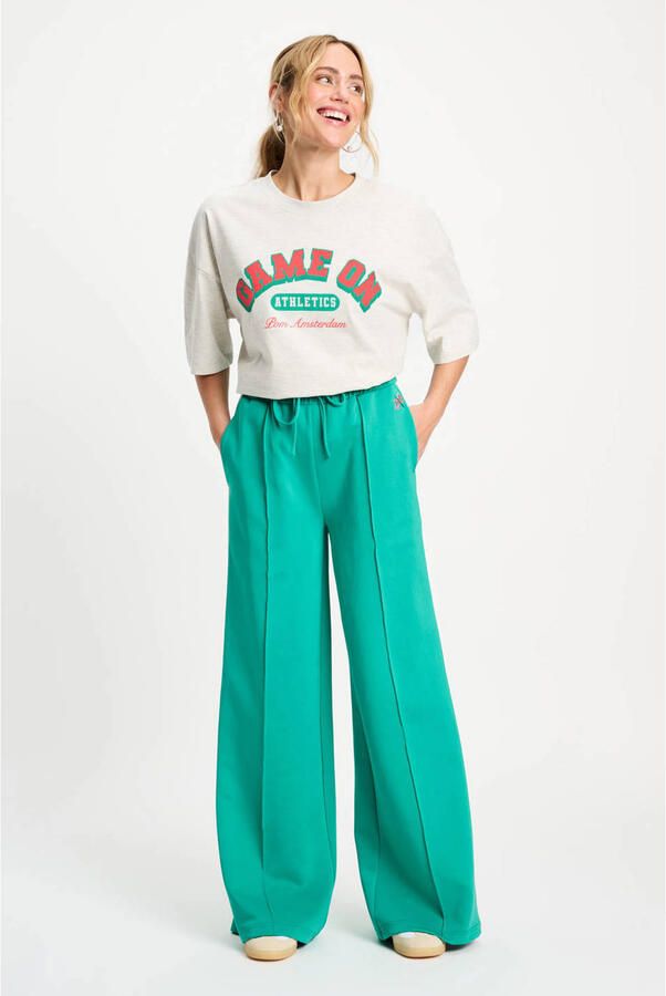 POM Amsterdam X Gwen van Poorten wide leg regular waist broek groen