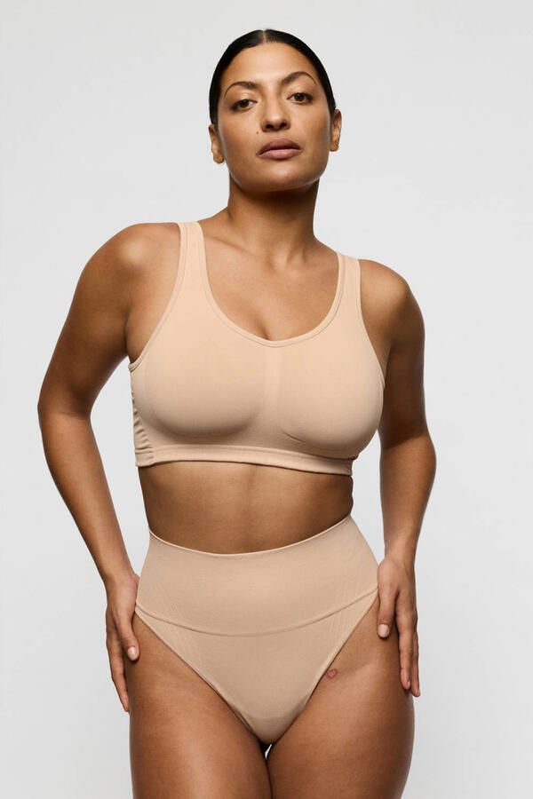PrimaDonna medium corrigerende string Nudda lichtbeige