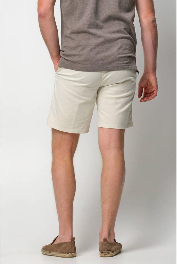 Profuomo relaxed chino short ecru
