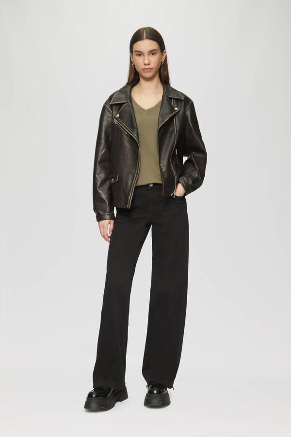 Q S designed by T-shirt met v-hals