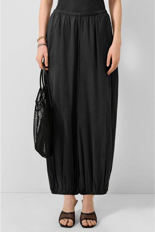 QS ballonbroek met plooien zwart