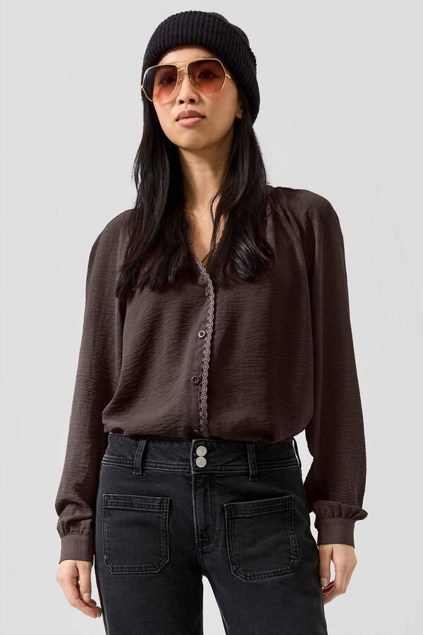 QS blouse met plooien donkerbruin
