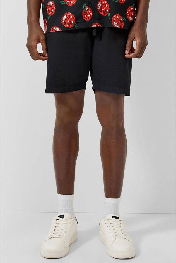 QS regular casual short met linnen zwart