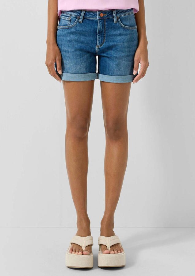 QS slim regular waist short medium blue denim