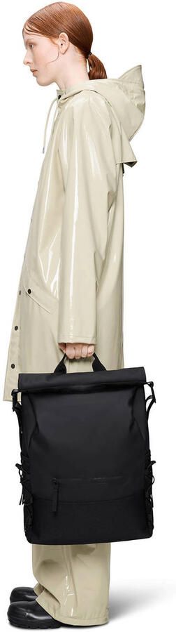 Rains rugzak Mountaineer Rolltop zwart