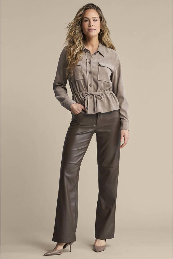 Red Button blouse taupe