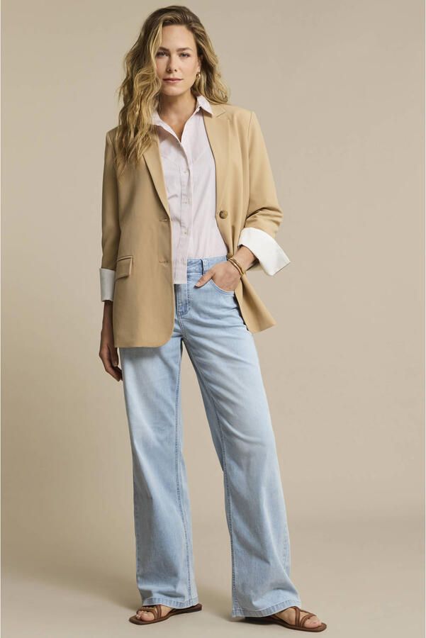 Red Button Colette & Belt White Bleach straight leg jeans light blue denim