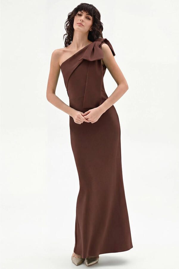 Rinascimento maxi jurk bruin