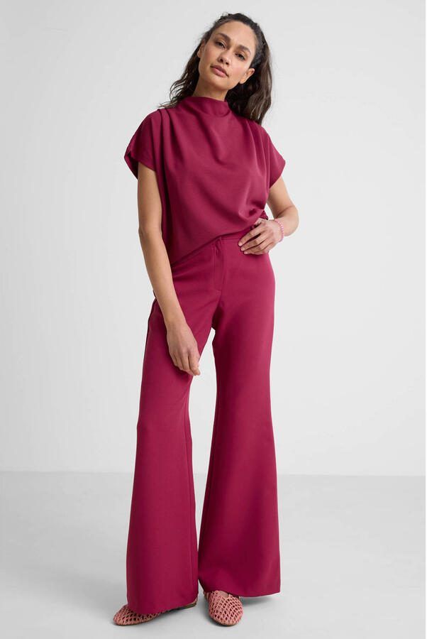 Ruby top met plooien detail wijnrood